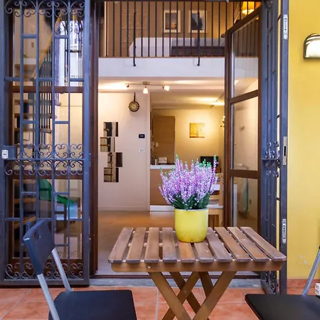 Unforgettable, Loft In The Center