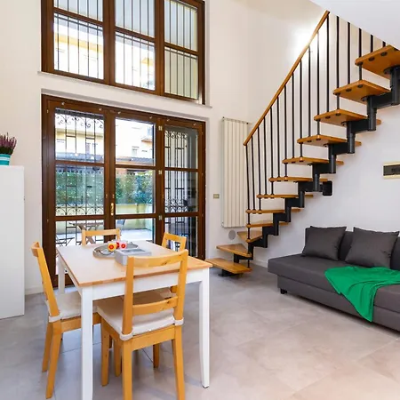 Unforgettable, Loft In The Center