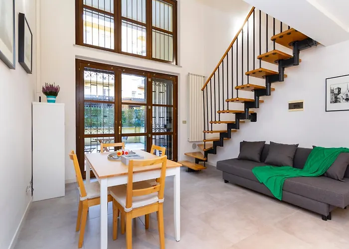 Unforgettable, Loft In The Center